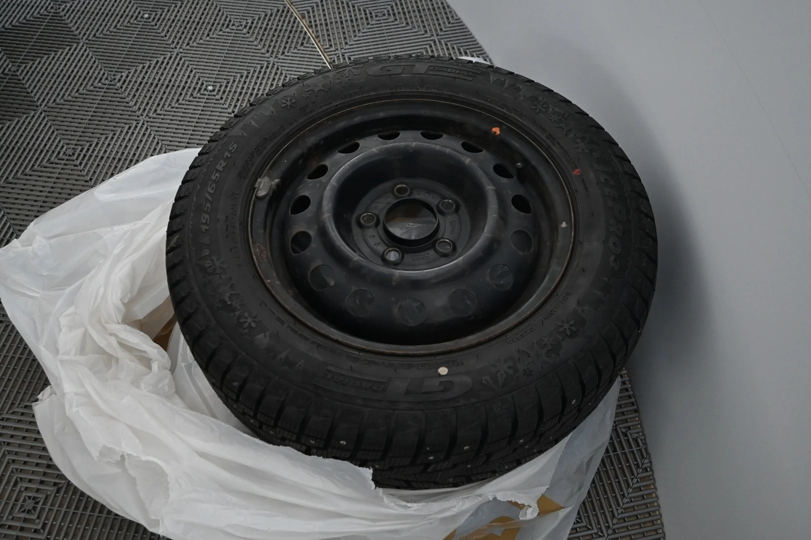 Car Image - 7qw20xIf2acOIJMlOKOba5
