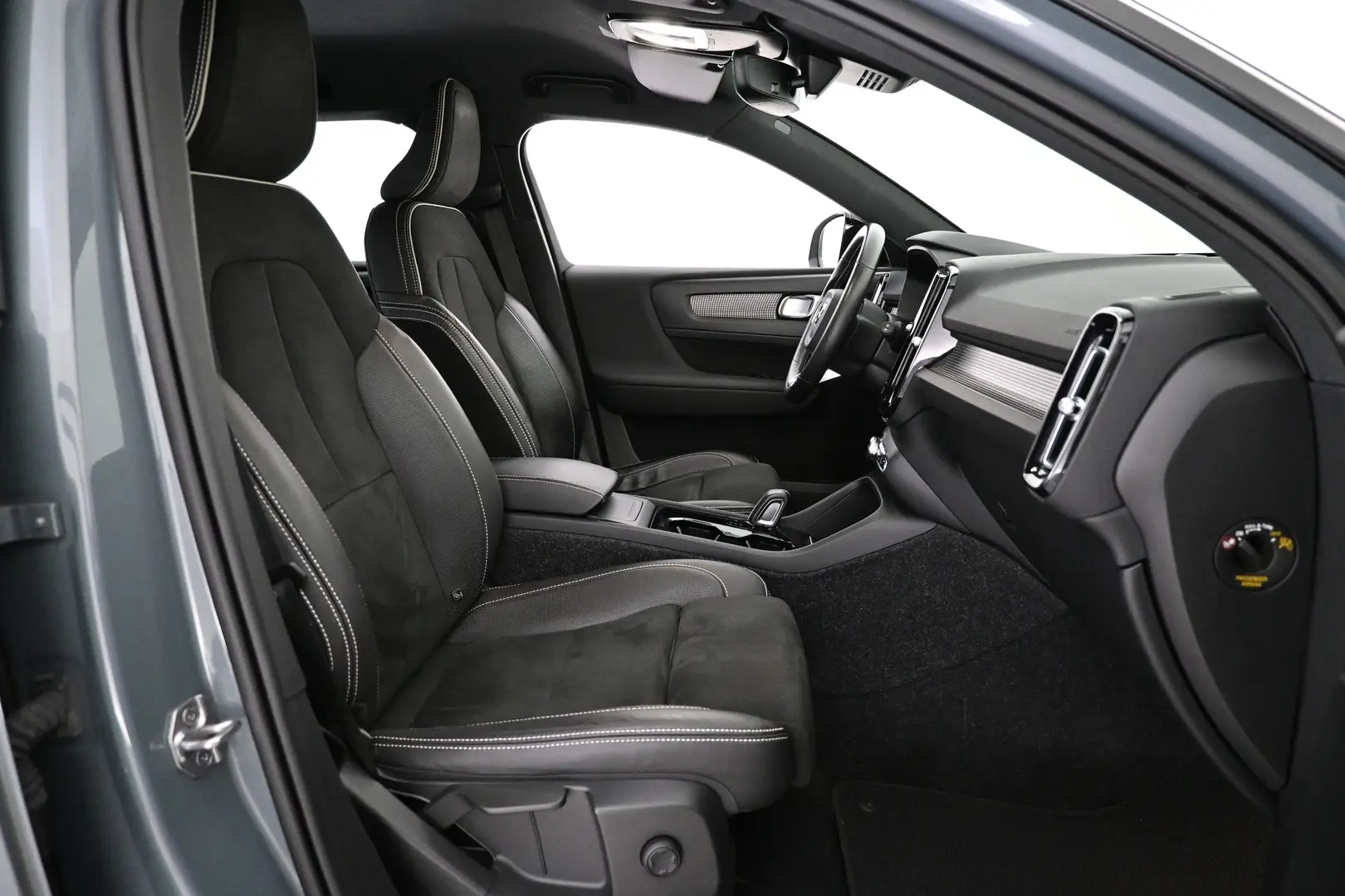 Car Image - 40C4E9Zyb04wqDXehTeDHY