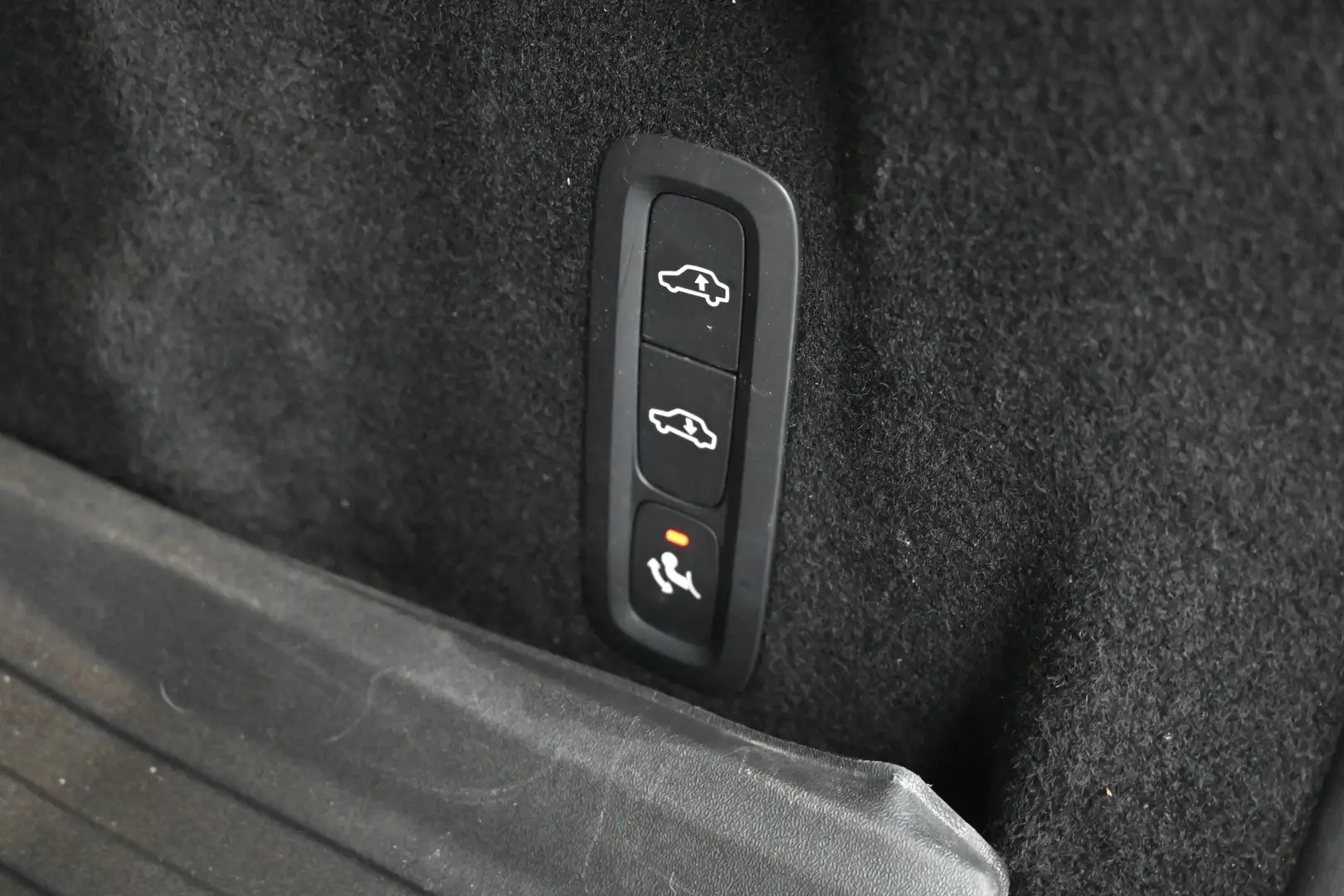 Car Image - 4n5gApYOivNeGp6PocvEmI