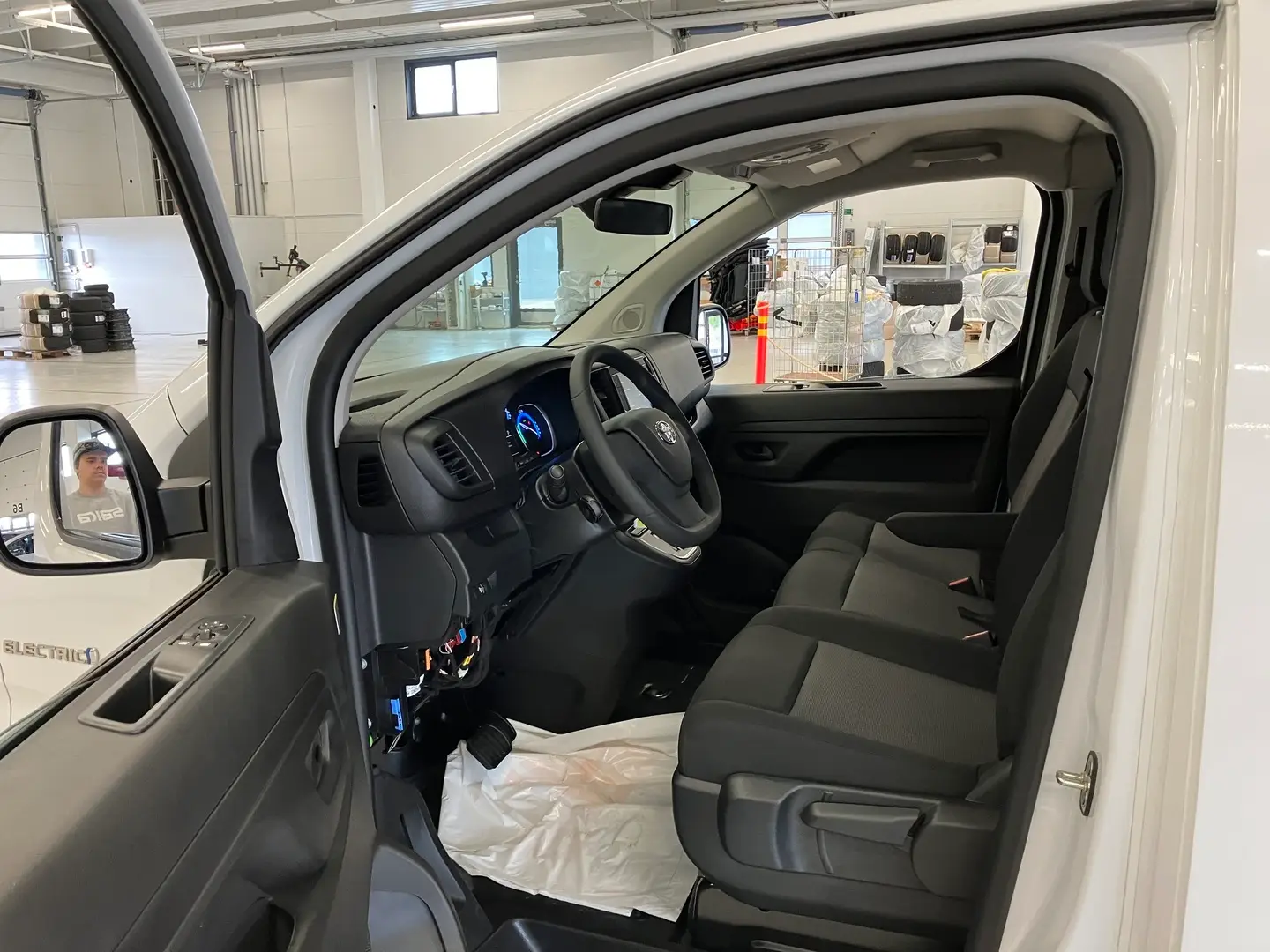 Car Image - 7AtFlWtqLuYqPumZRKfK9N