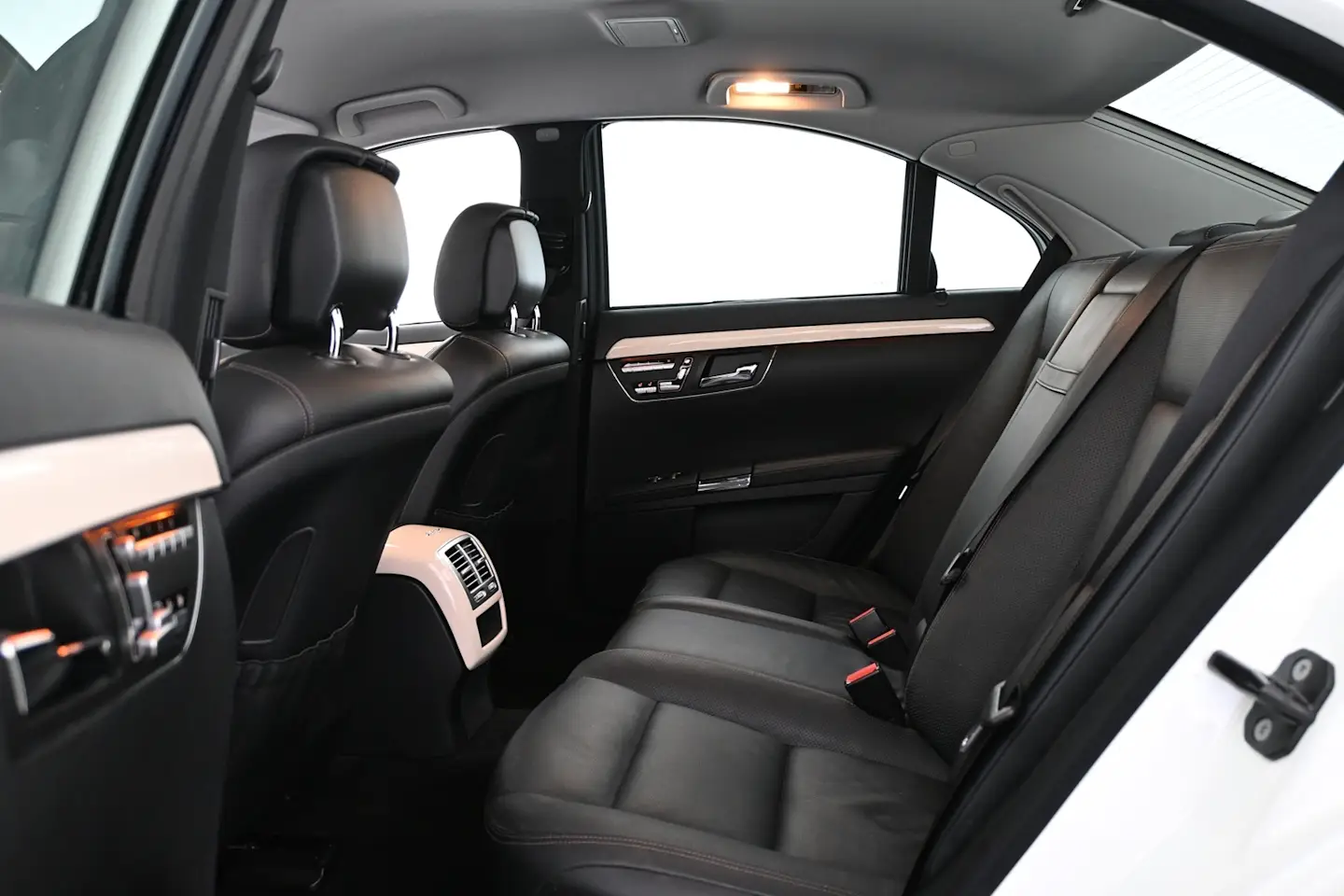 Car Image - 1678NqRLX5sr9QunioaJVf