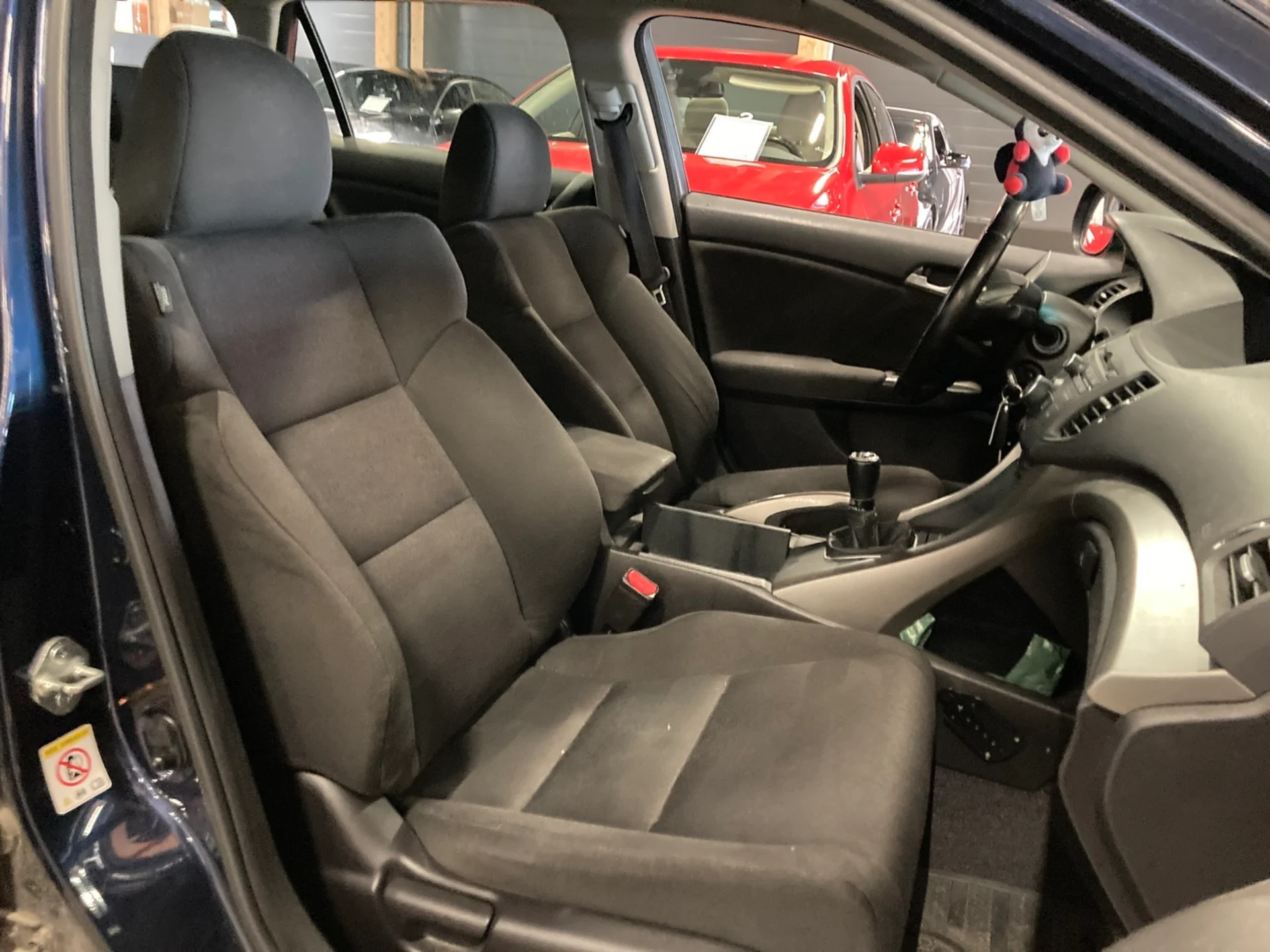 Car Image - 16gItnmxvEatXEb5v32qgE