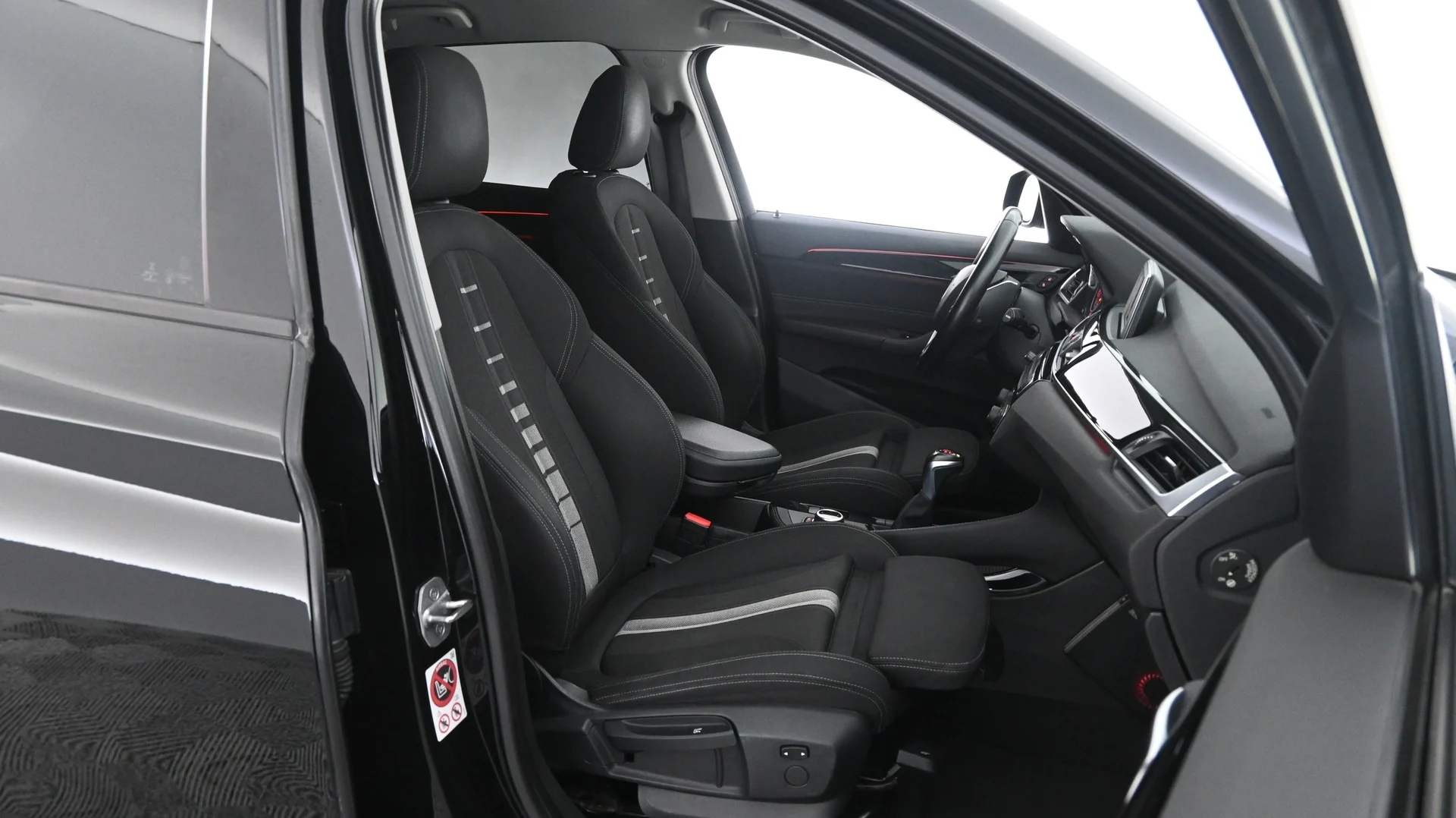 Car Image - h6lhTTGTXfLyp0eoSlt2o