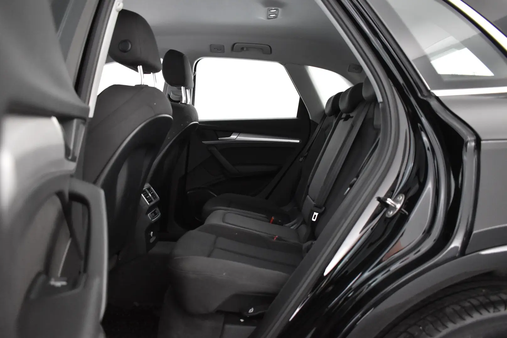 Car Image - 4fmlE00brmIn55Gu79ZtDH