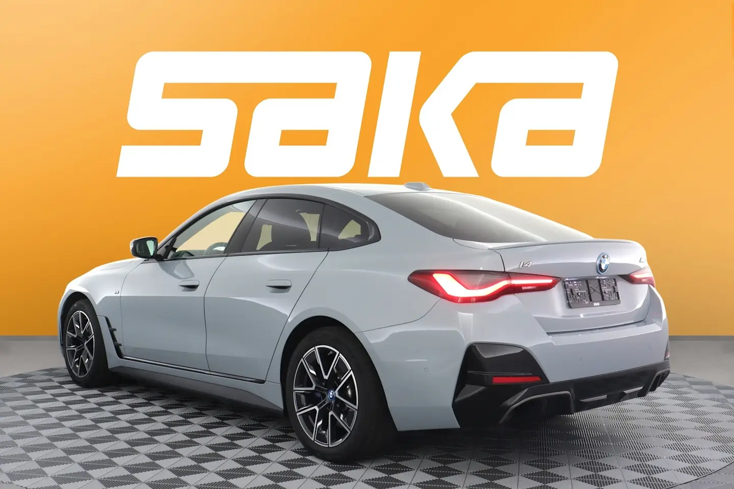 Car Image - cNCH0AfNO4W27wBDvNmzw