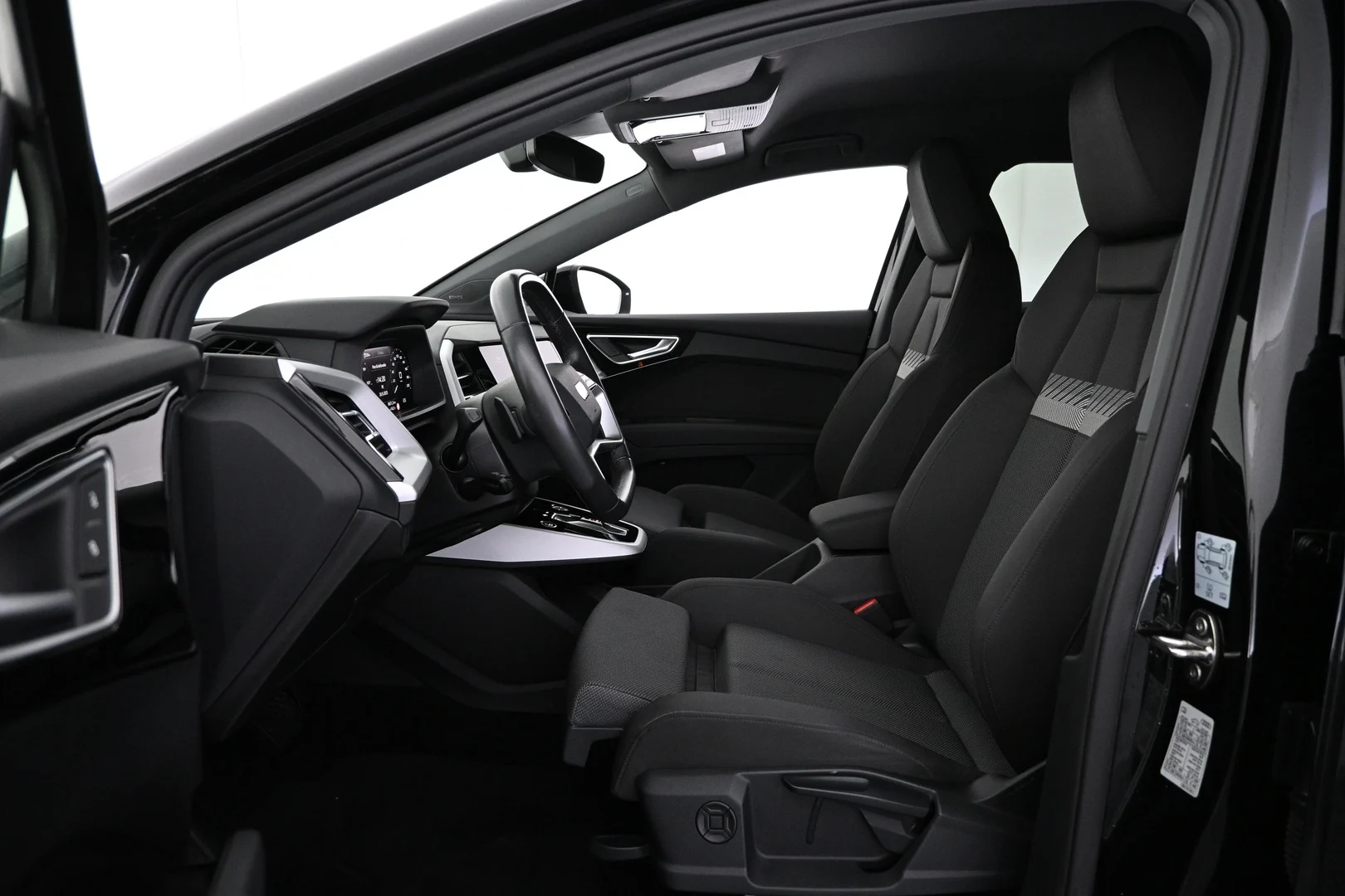 Car Image - 5DFYLFYsOeiOLp7ZkJcCLd