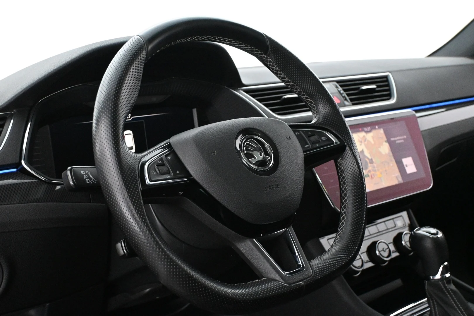 Car Image - 2nls6fmFmGVwlucJrU97LZ