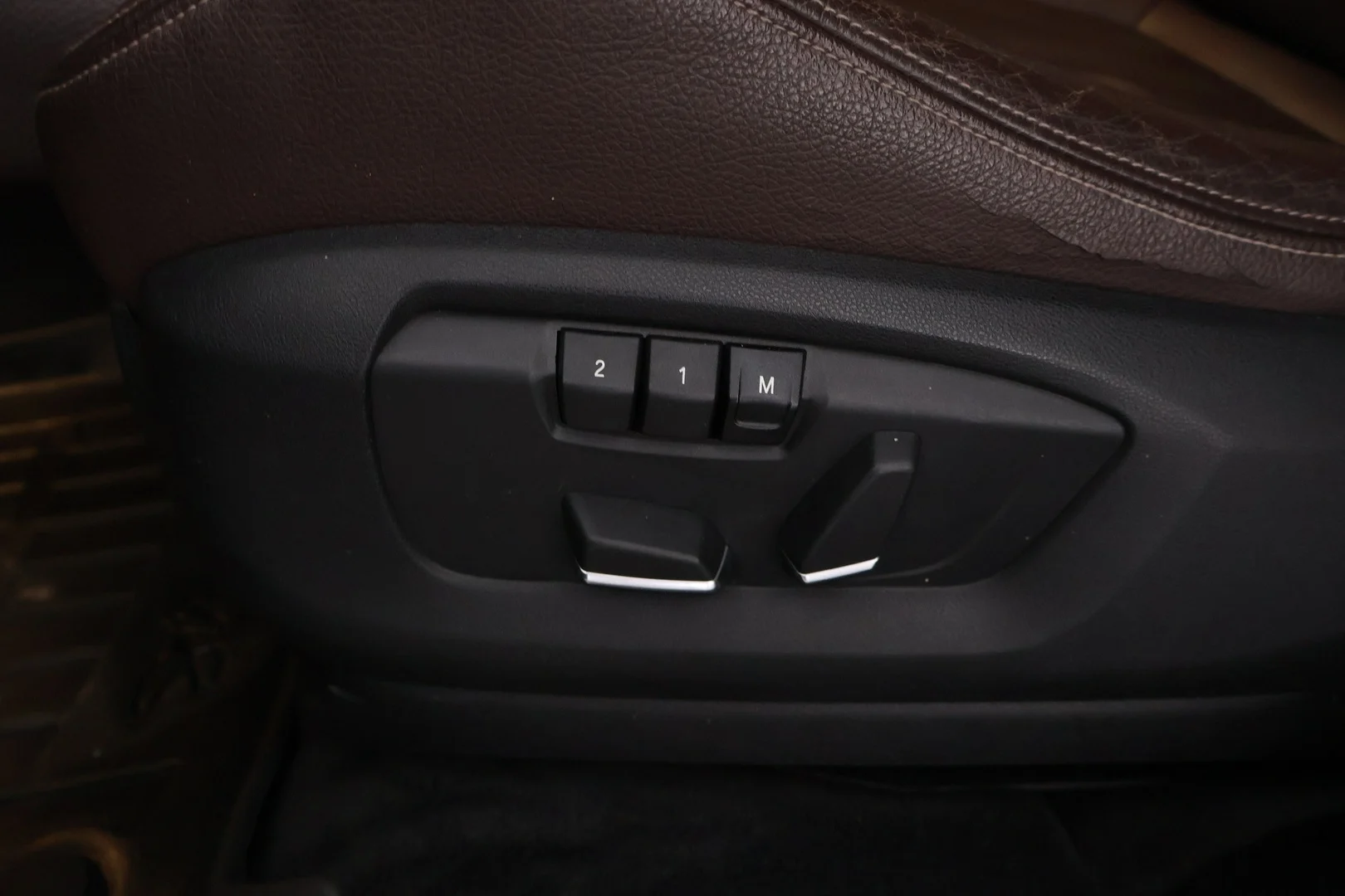 Car Image - 2HAAucq1H5Qy7SfvHtj4DP