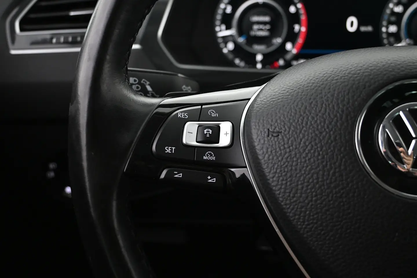 Car Image - 2KMQFqKwyYUjafbbSJrk1e