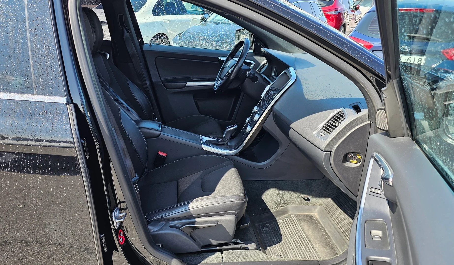 Car Image - 10xAxQ6xuIXrx5H3T326ra