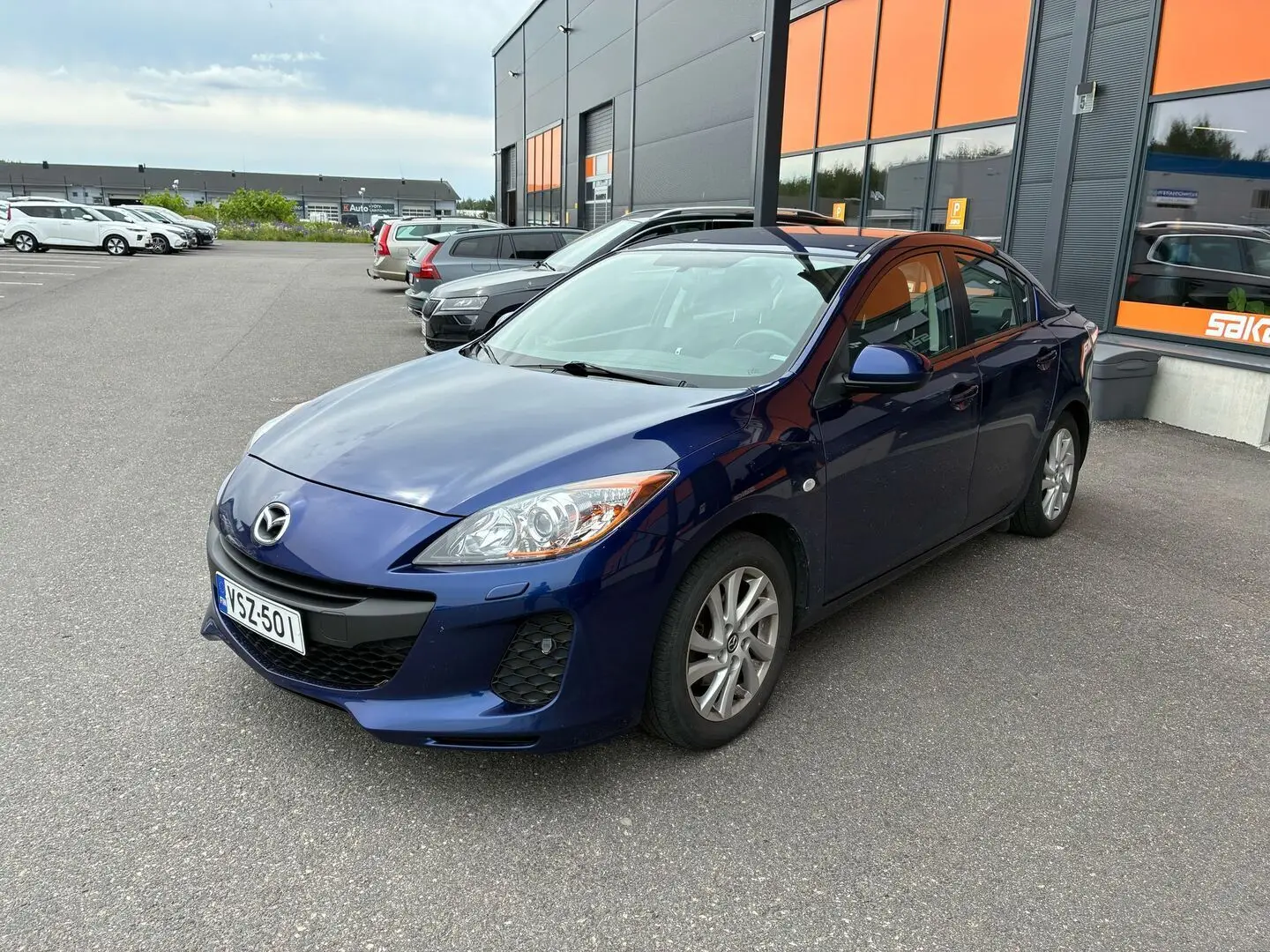 Car Image - 65mLcVvUwgFnobIUeb3QWn