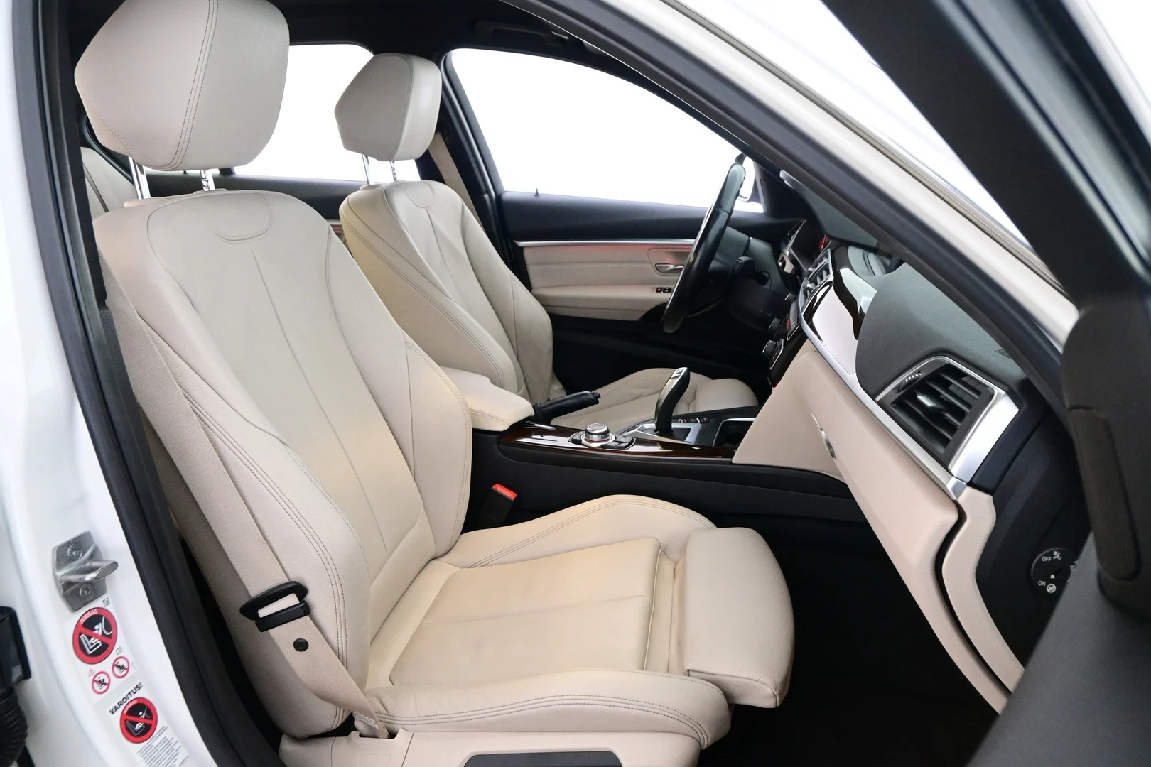 Car Image - 1Cg2e2YymmZjvkZeRdK6Vi