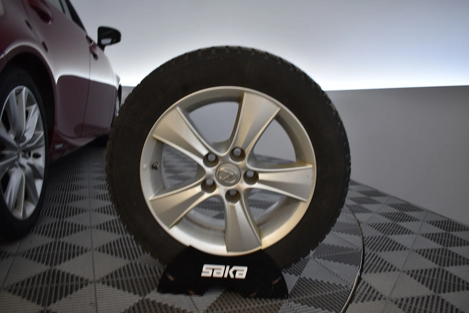 Car Image - 4I0TmqeTN2MiGUtMic3fYb