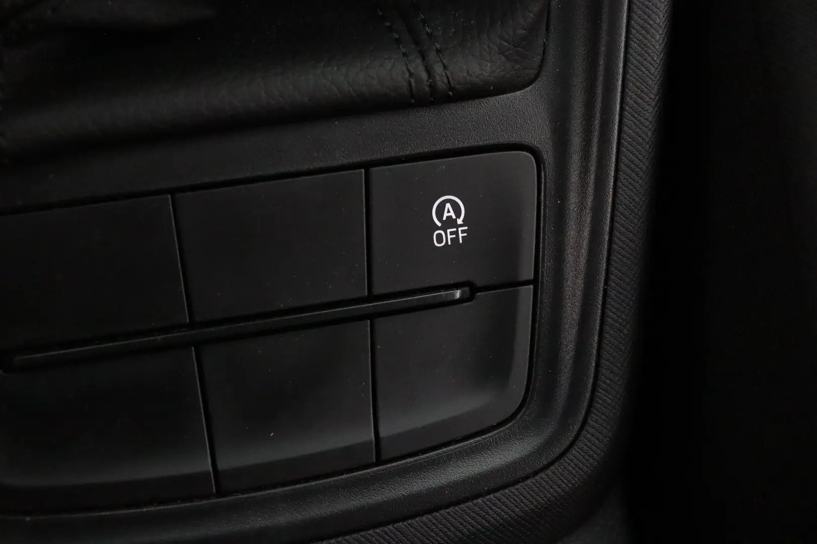 Car Image - 3XnBfCoR9uCQdhd39xJqCi