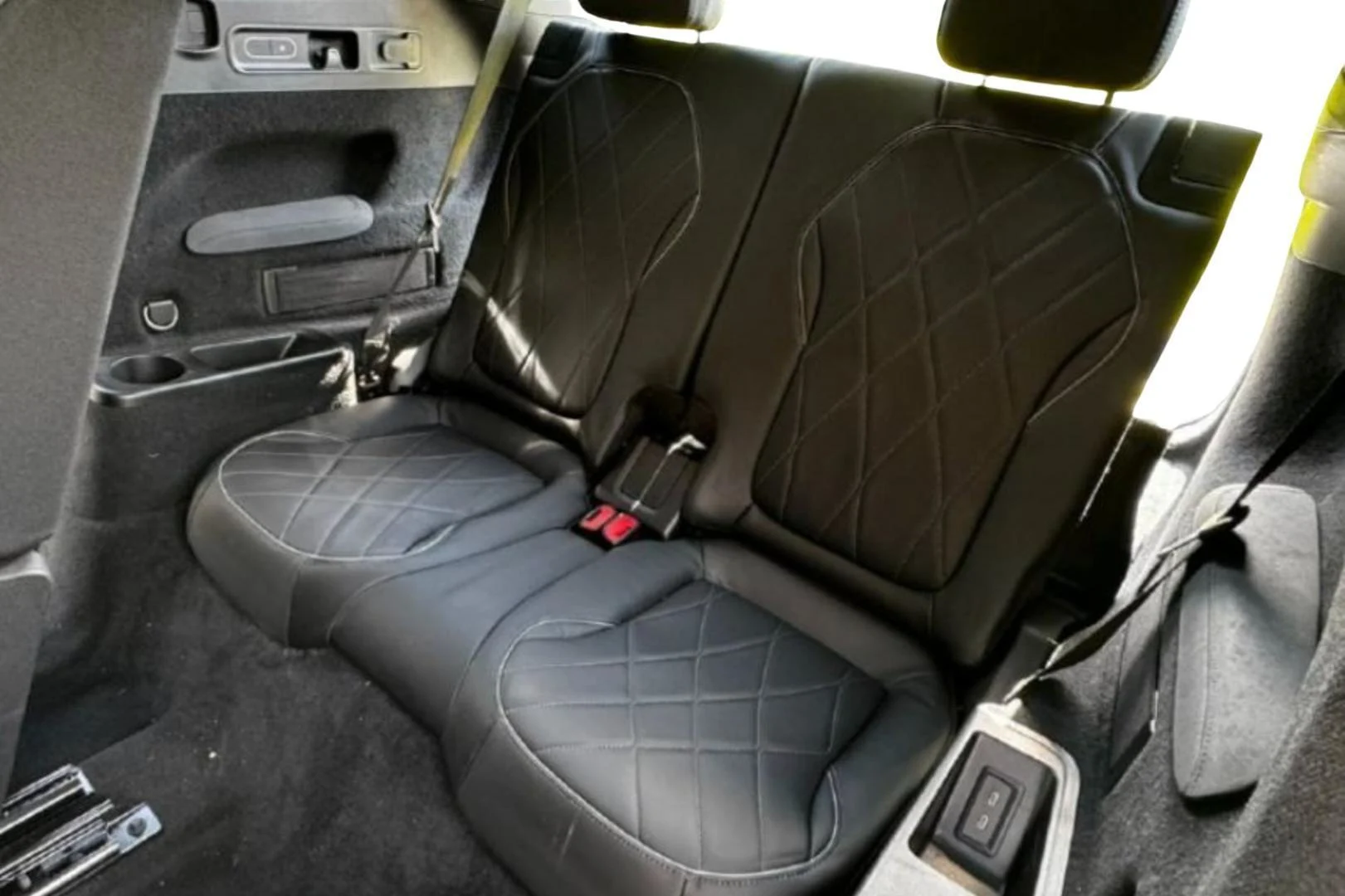 Car Image - 2383oFdnlGCChHK2r58dF0