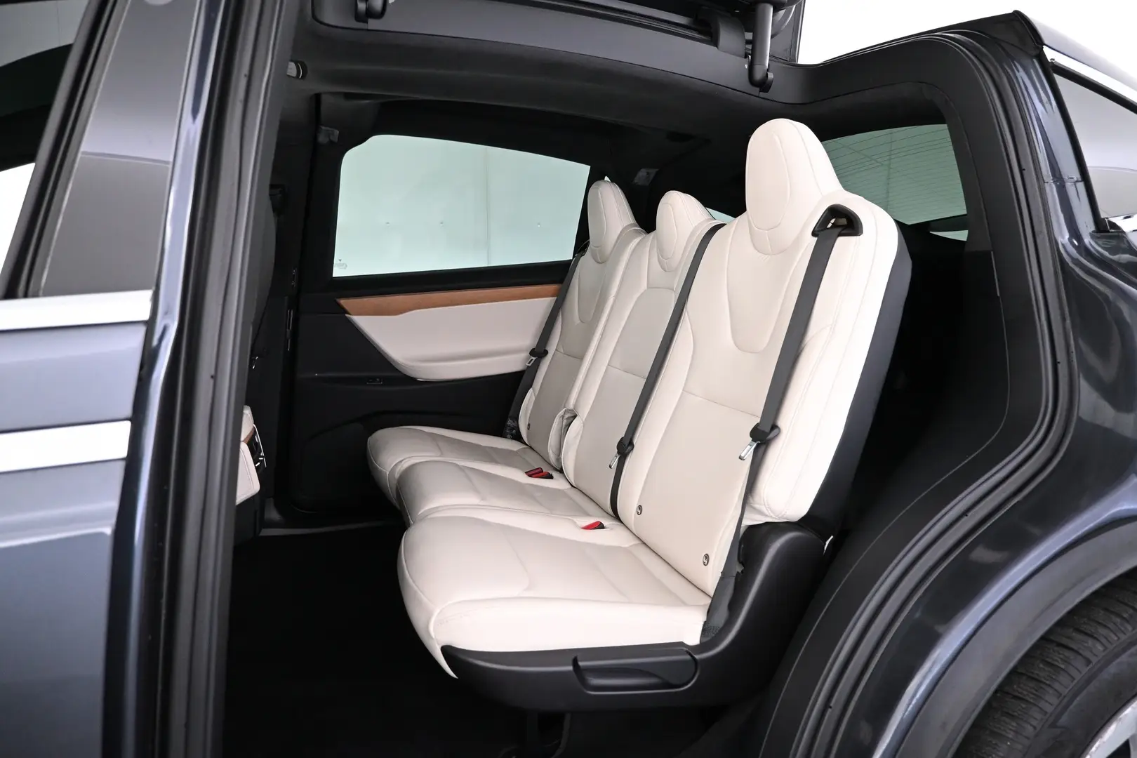Car Image - 6071JXdJn50XHSvHLWEOq8