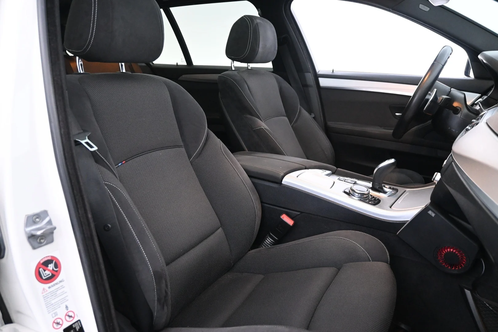 Car Image - 4TCllK5PK1Y8XDbf34SoR3
