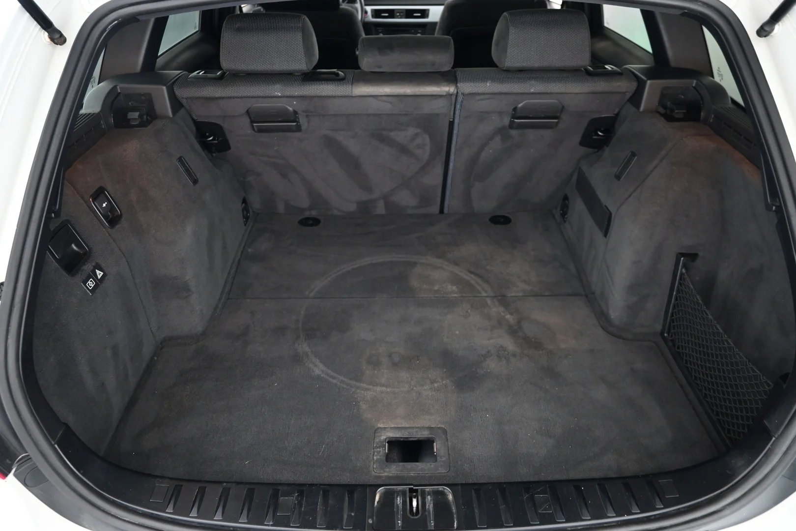 Car Image - 1iYP7cfEd8FWCTWdrMyzLu