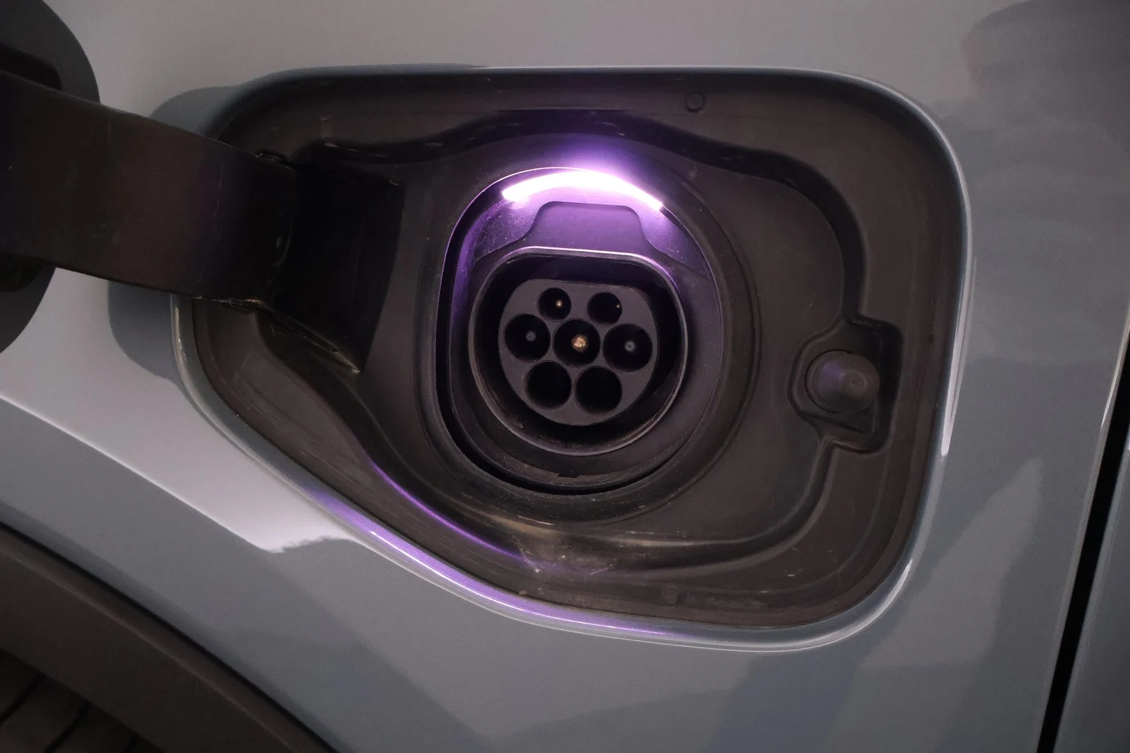 Car Image - 430dTeyA5JLSnvwKy7YiOV