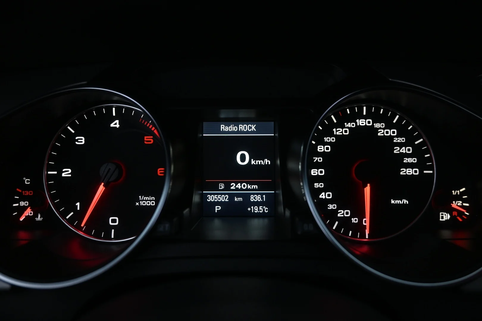 Car Image - 4KCvr6o5GVRsjmBPABPN15