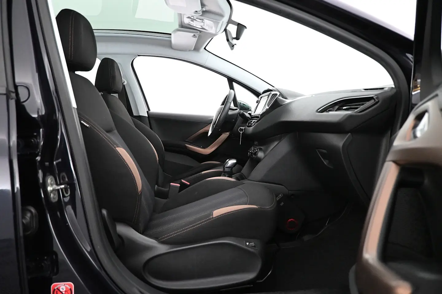 Car Image - 51L90vu2rv3nh4kdtXO5qy