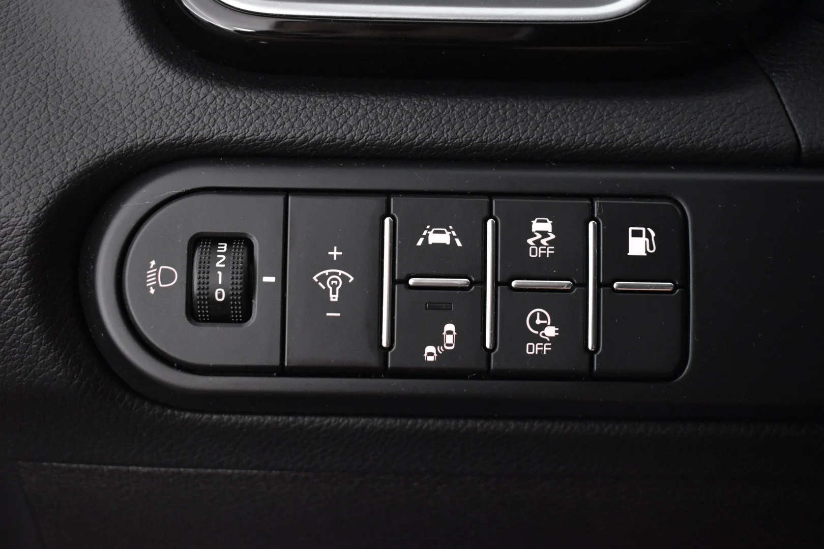 Car Image - RXkMcN43eHv9ebvTInWNL