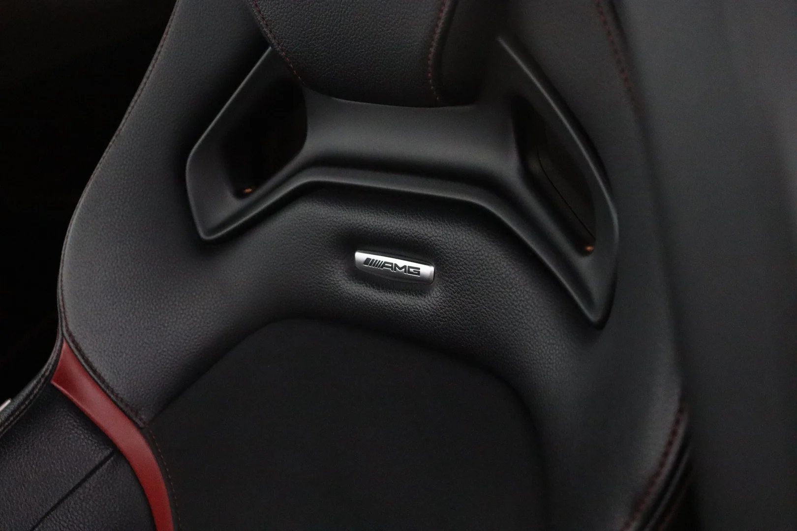 Car Image - 6DMiVvMb9lv0PW4TwoIdtj
