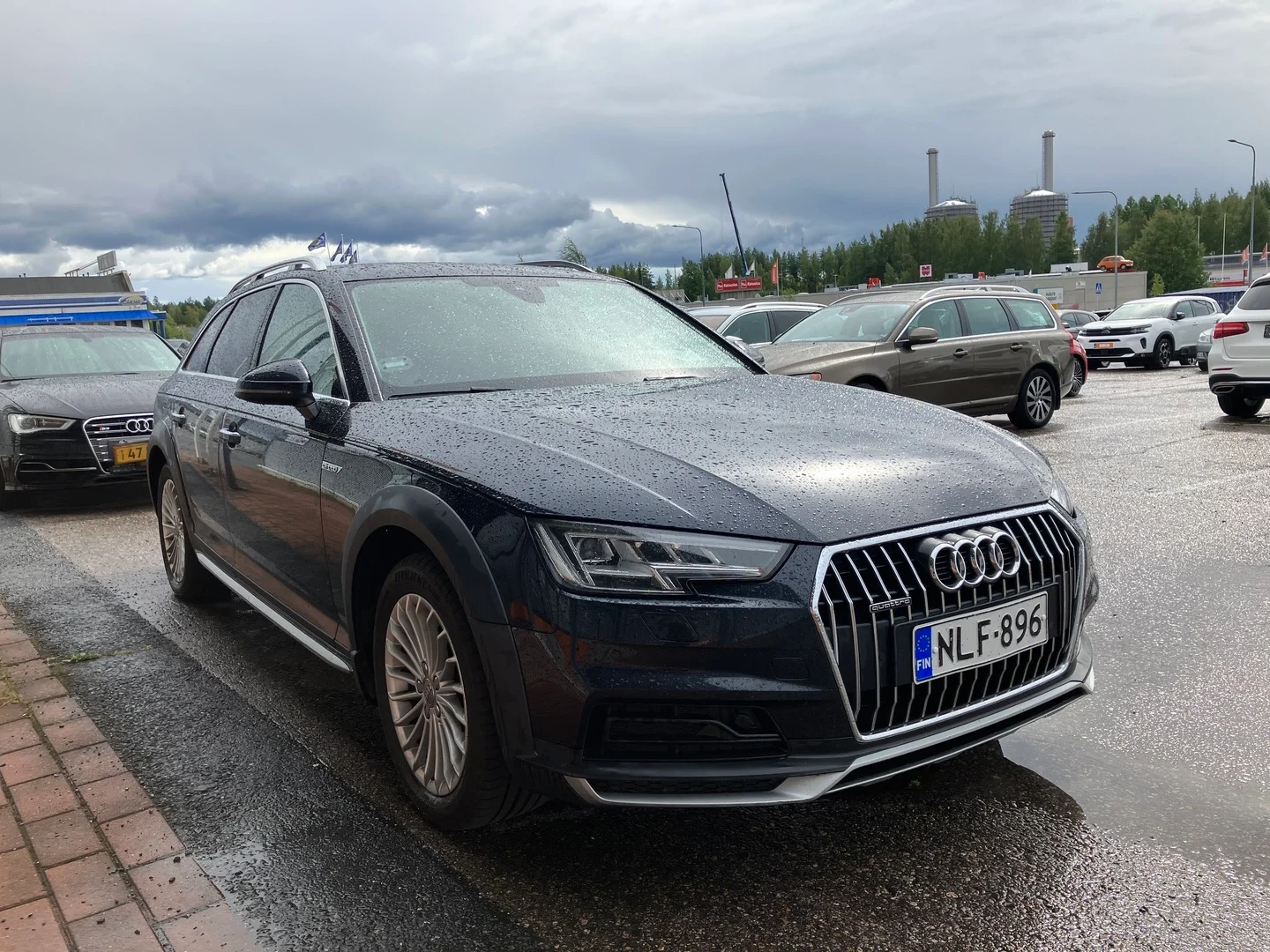 Car Image - 1hyBkQOQub7IfR1SgFIsSt