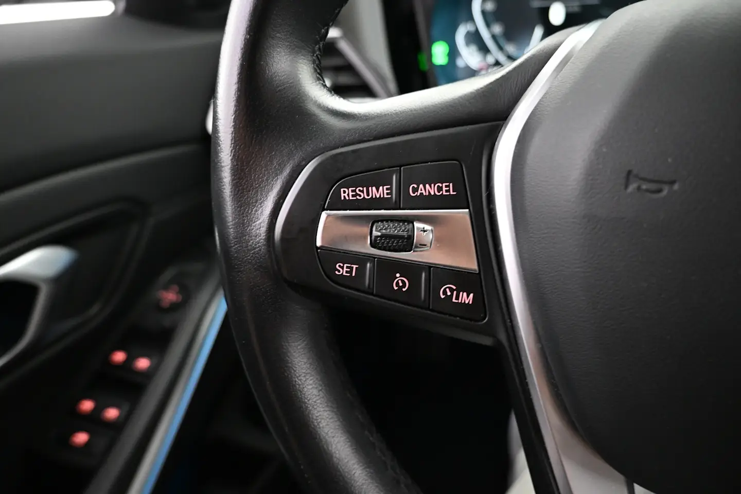 Car Image - Hjj1b91du9mJJWRv5XFeo