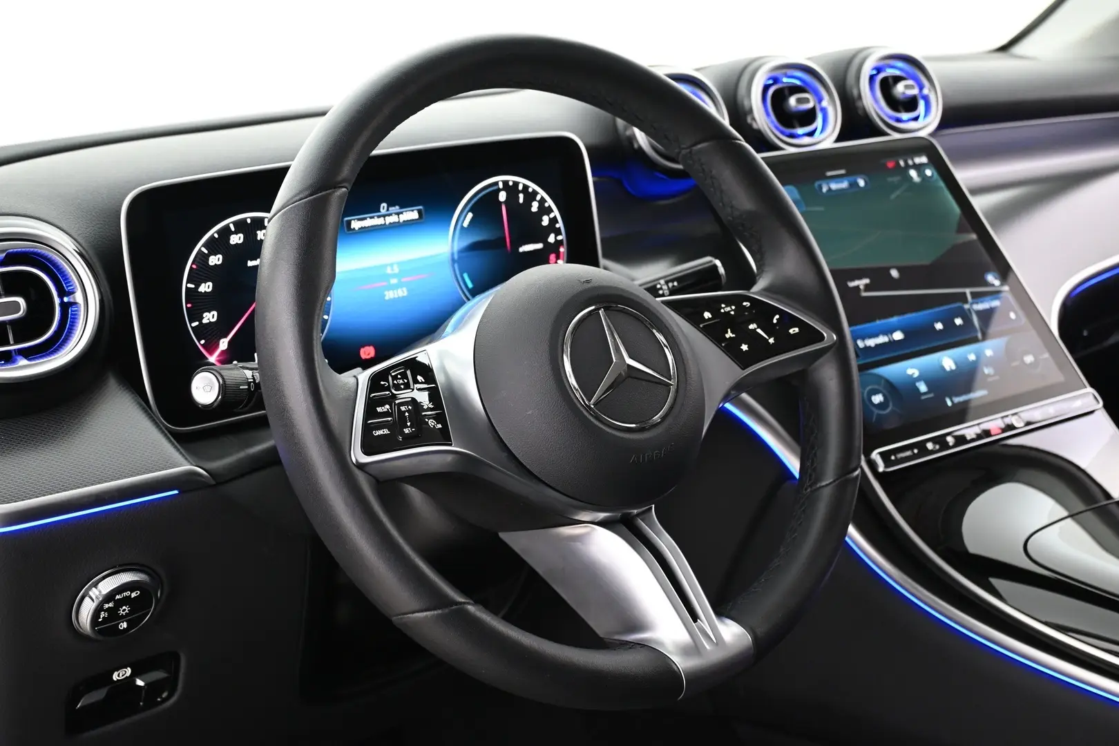 Car Image - 2uu31yfomFCju8B97pzJ8a