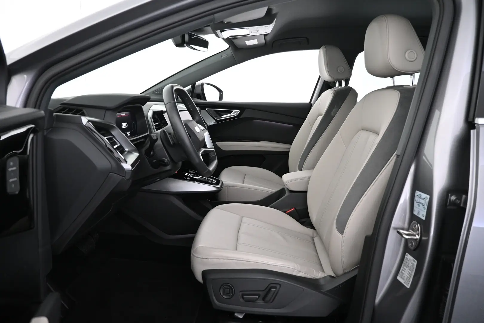 Car Image - 7mKBLblxixj4YSYkFSJbcx