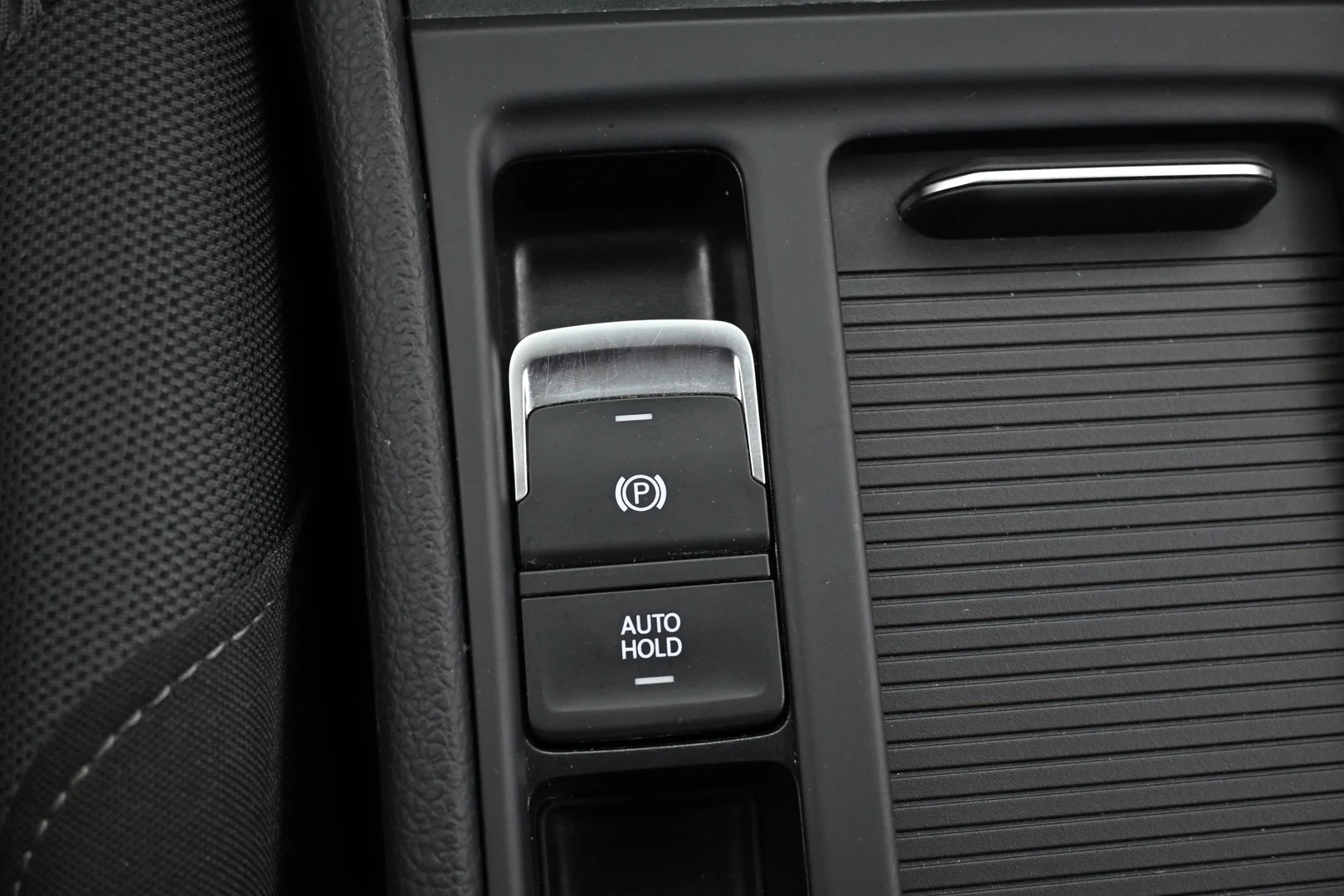 Car Image - 1wnsbnSYrOOyYodzWfT3xU