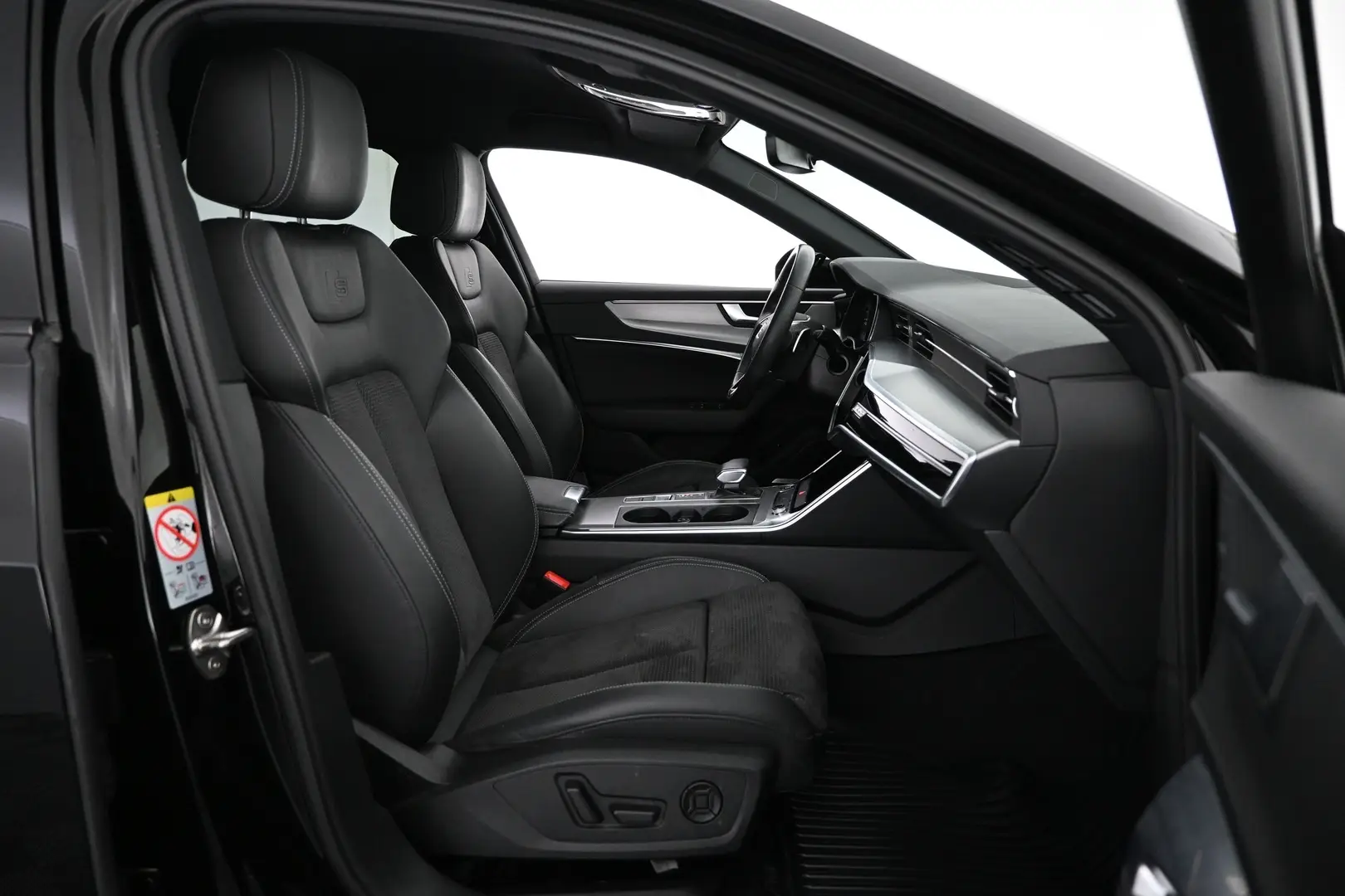 Car Image - 3p61YqqxrFykCHFbU9en6H