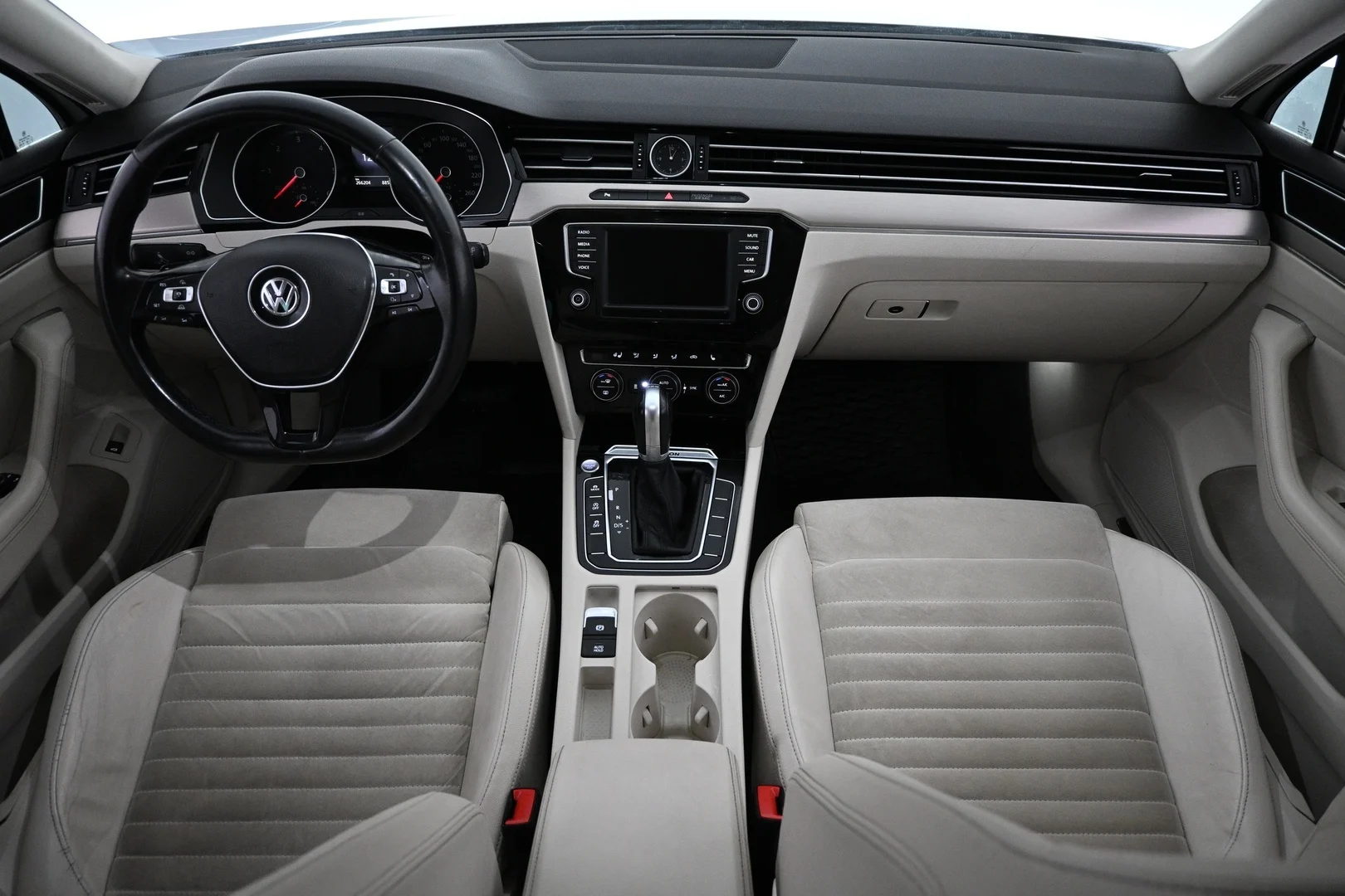 Car Image - 7J9n4imznP2DdrWFw6WHXE