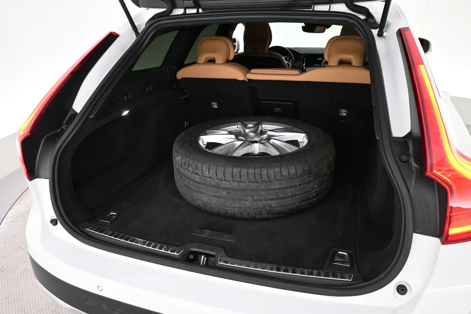 Car Image - 3egUbOLDoeFFR41UamIDIt