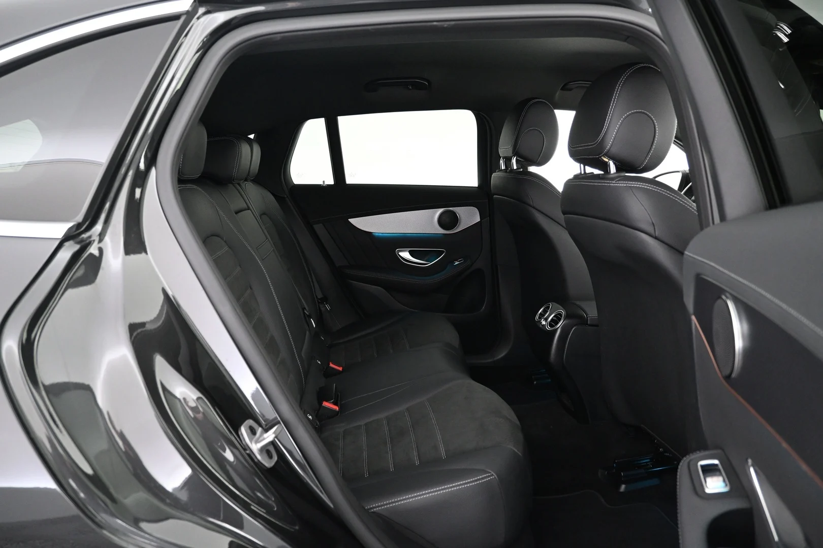 Car Image - 5bRfxjfElY78DNKpPScIrM