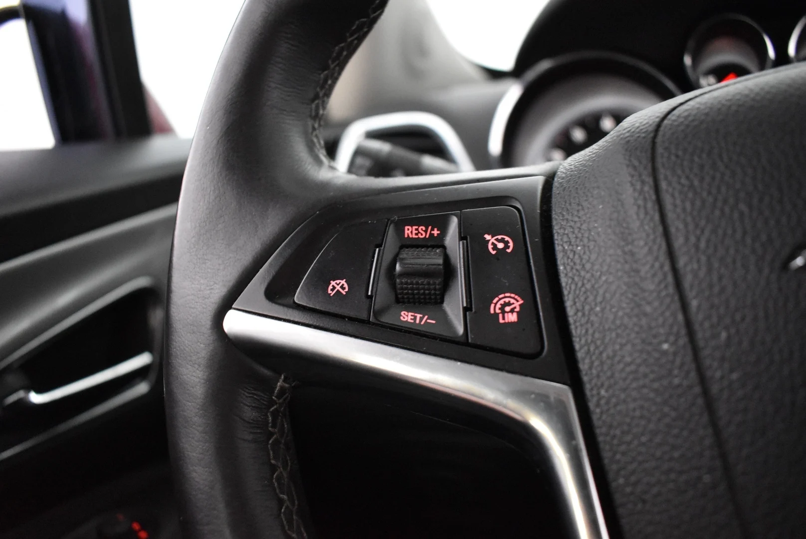 Car Image - 24xWJ4jls4gyAIPV4un2yt