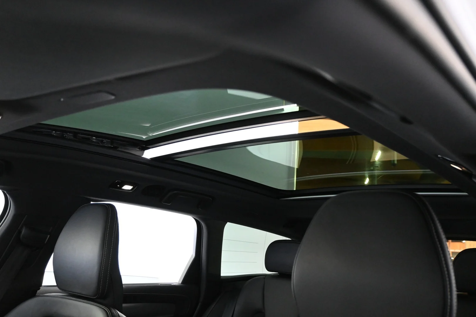 Car Image - 3lOj9wuOTHTSIPb00hsc7W