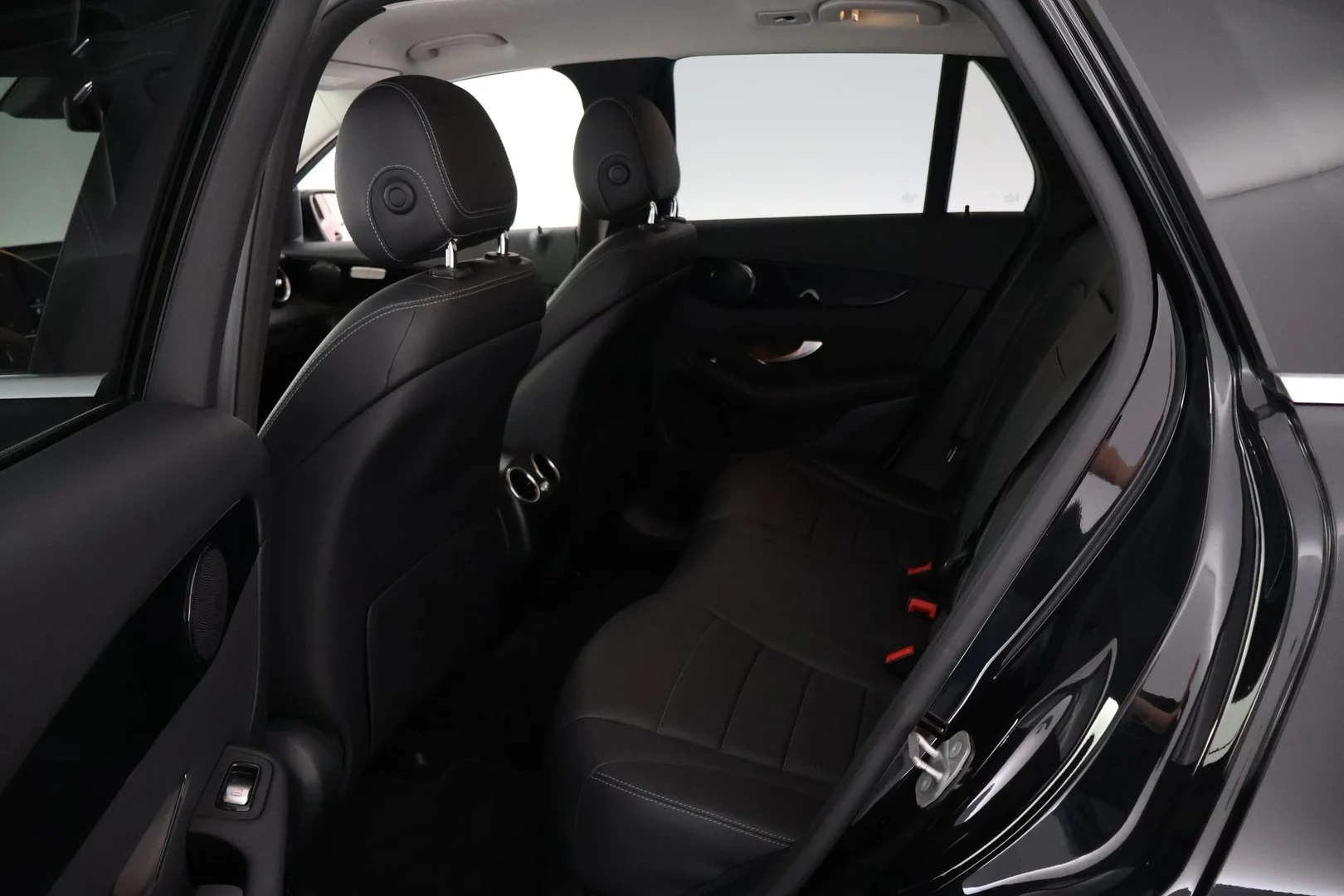 Car Image - 1dPnf6hJV8yAtnU4slfRyA