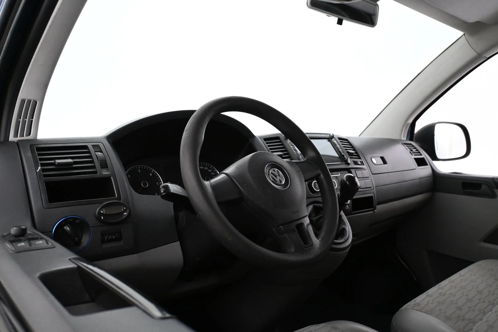 Car Image - Y86bPBBCvG145u9bKF2ND
