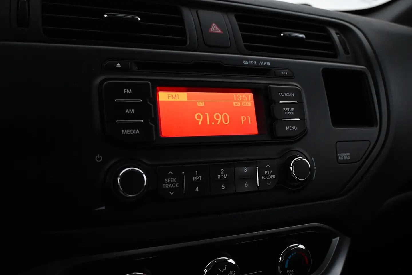 Car Image - 2mYIZjvMkQYp3XjM5w3gtI