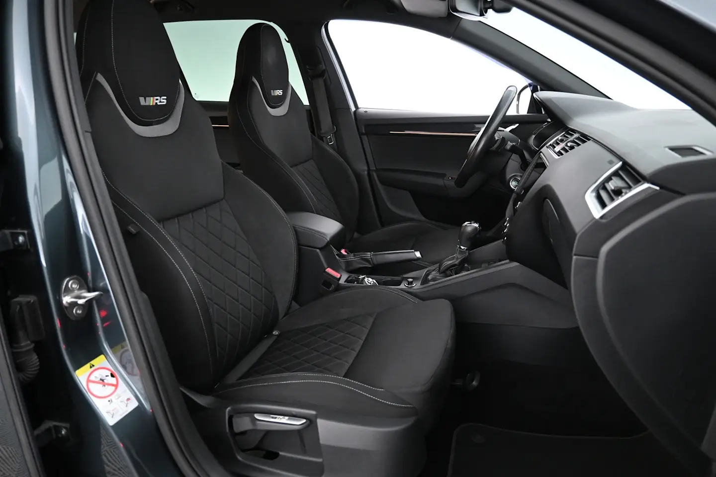 Car Image - 2Vcn7TZ0TAllvBqqhYgZ32