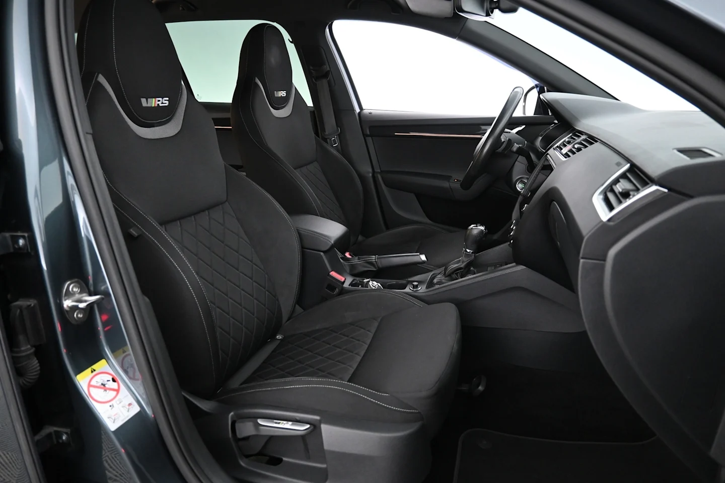 Car Image - 2Vcn7TZ0TAllvBqqhYgZ32