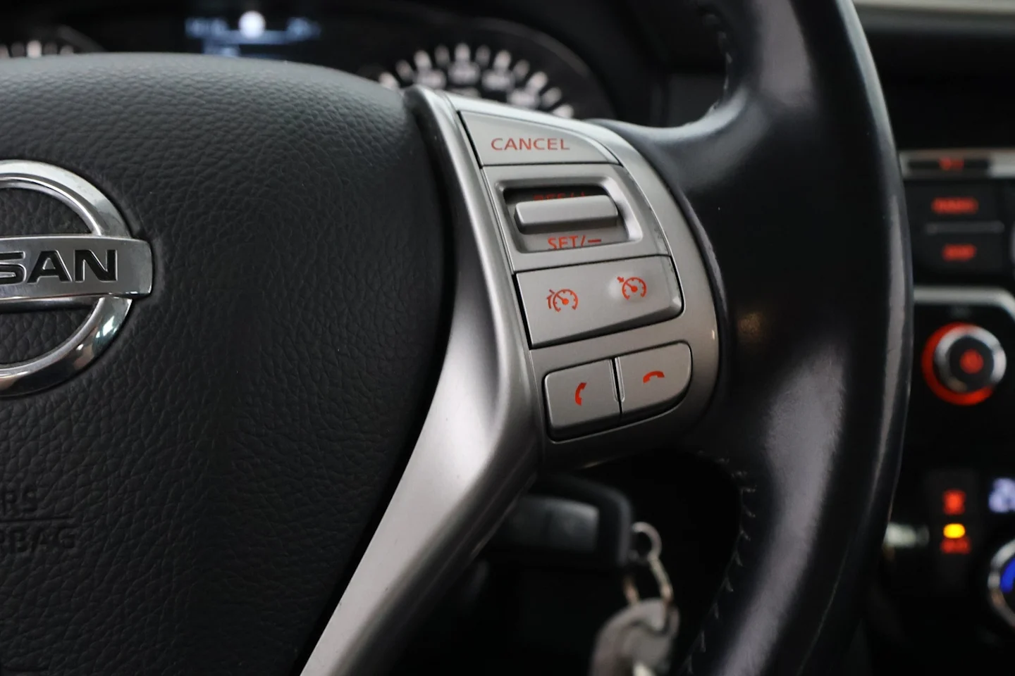 Car Image - 7l2MUxzMMZWmWiRGr6okj6