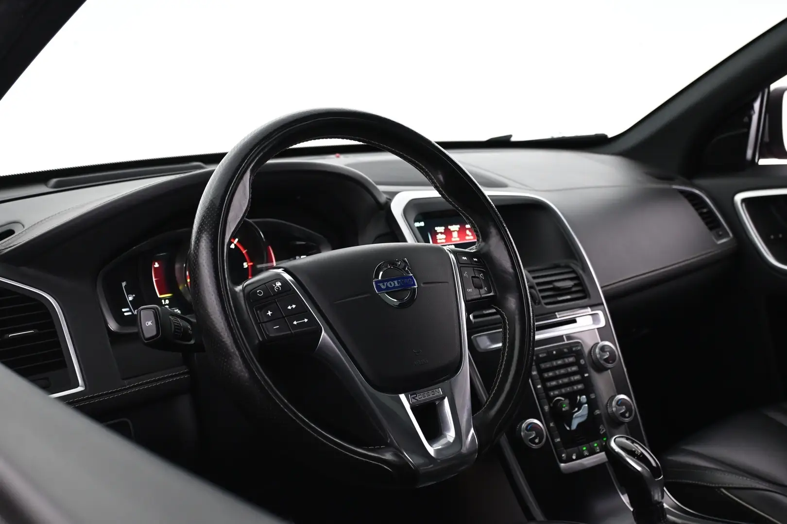 Car Image - 2QxTmYxoFYdNFetN5ly5uS