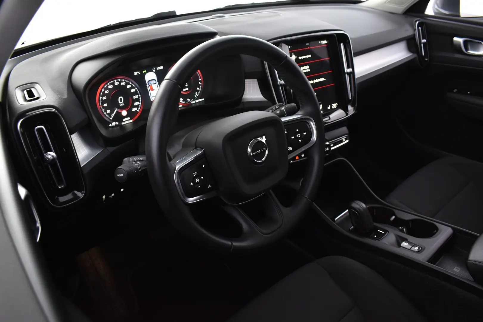 Car Image - zcVPHMAy5CPadIsDFefJ9