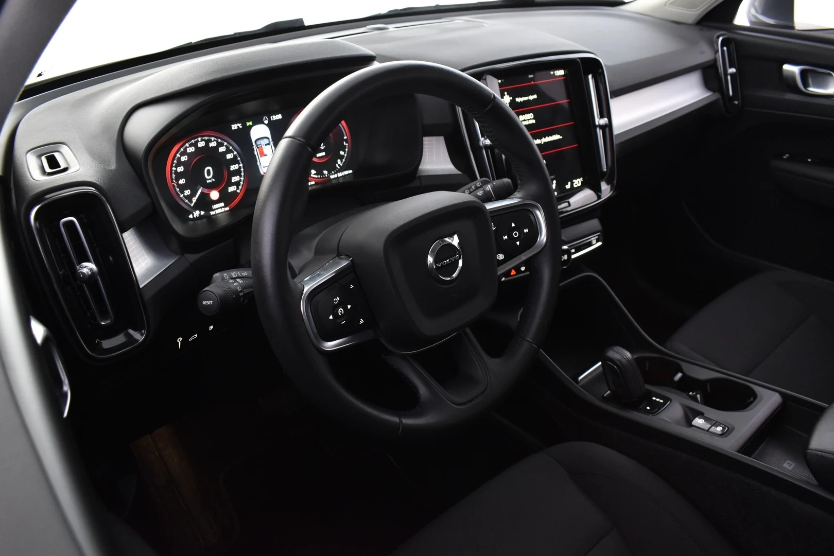 Car Image - zcVPHMAy5CPadIsDFefJ9