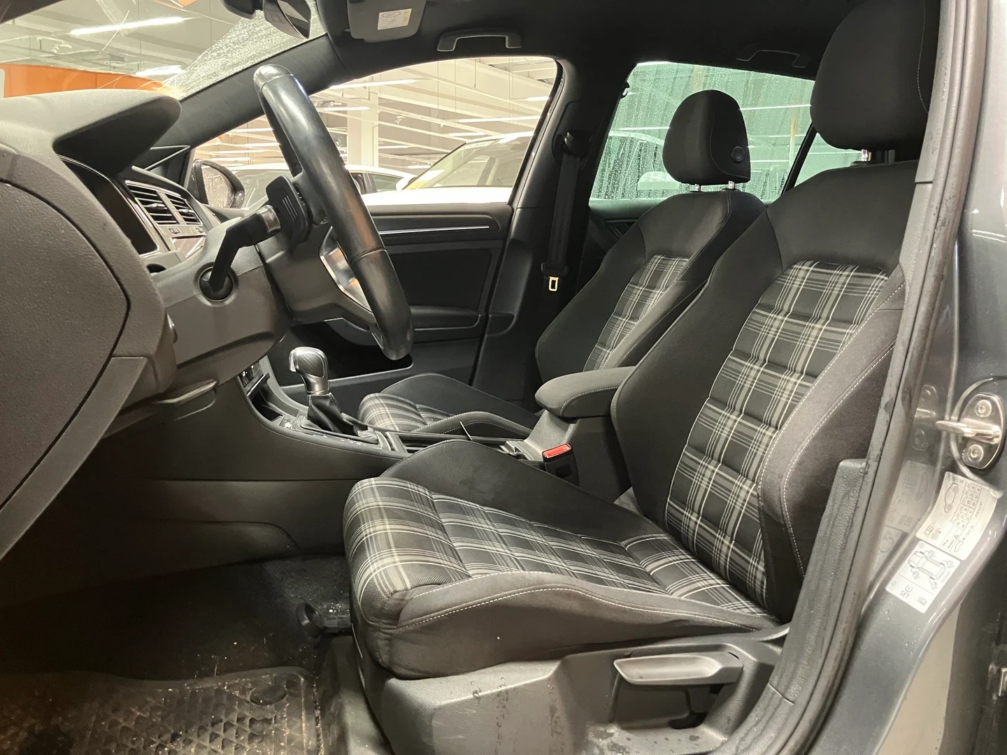 Car Image - 5YzrS3JU0zRRl7HegOi2Xh