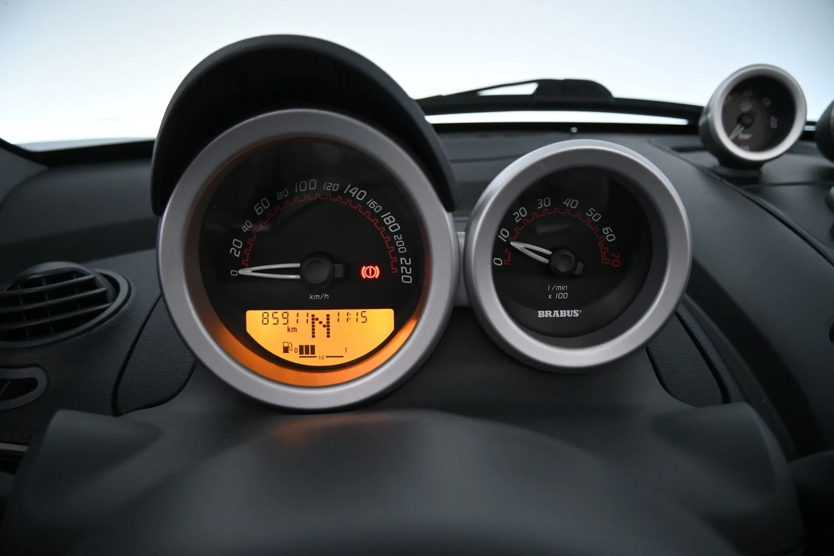 Car Image - 6i4mLLVSkIOxLdad0sbcxv