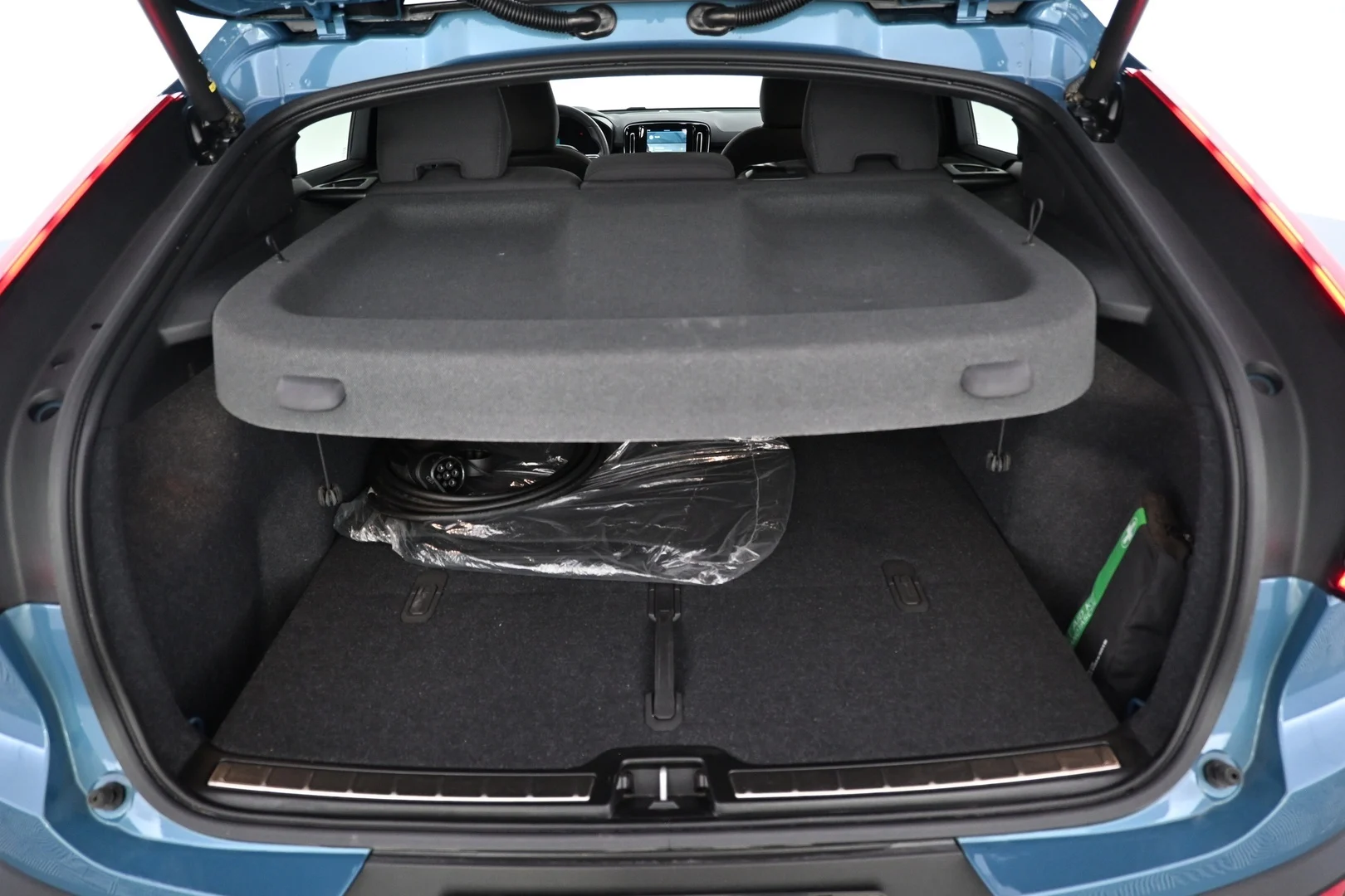 Car Image - 2Fq7pjzBDqK8hvSFD43VZ0